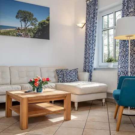 Haus Zwischen Bodden Und