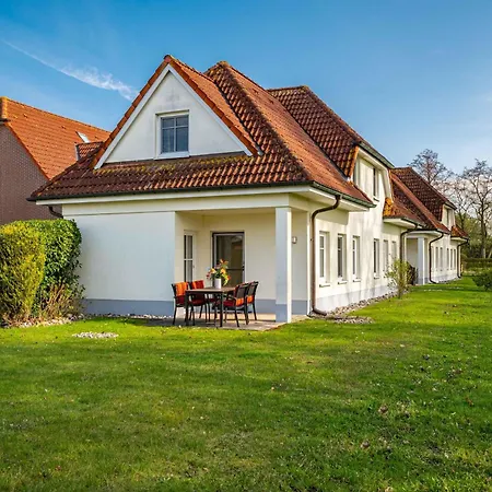 Haus Zwischen Bodden Und