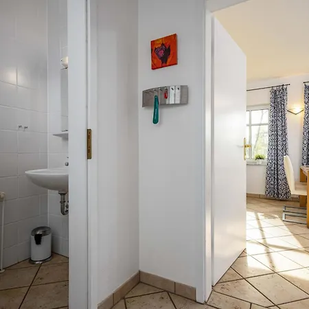 Haus Zwischen Bodden Und Holiday home Zingst