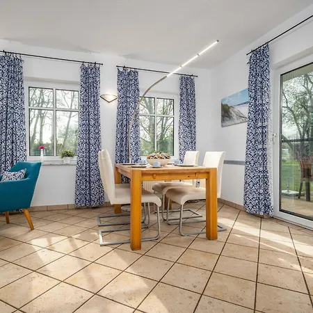 Haus Zwischen Bodden Und Zingst